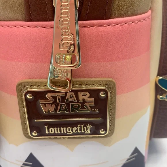 Mandalorian Star Wars loungefly backpack - Picture 11 of 13